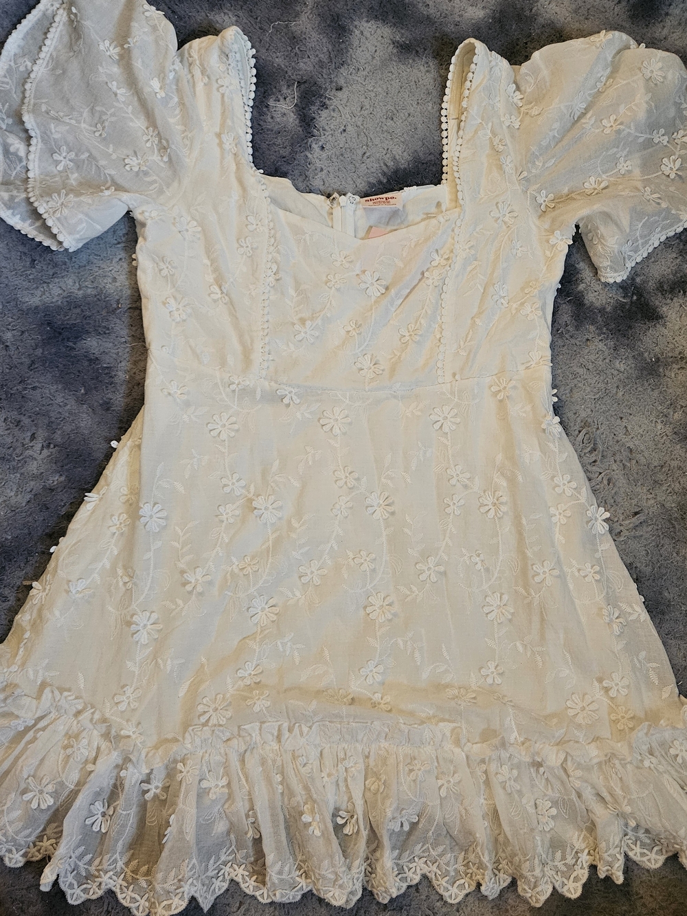 Showpo White Floral Embroidered Women’s Dress New With Tags - Picture 16 of 16
